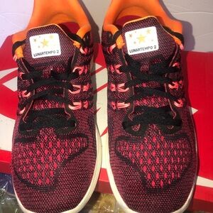 Nike women’s Lunartempo 2 running shoes